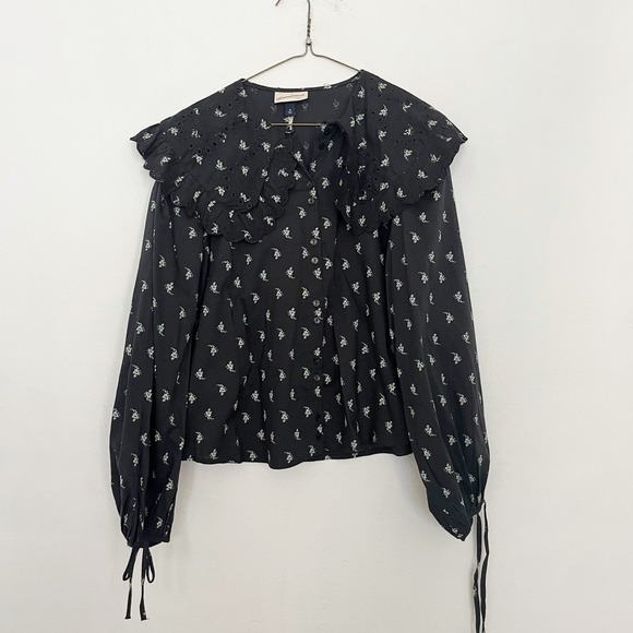 Universal Thread Tops - Universal Thread Blouse Womens Size Medium Gray Floral Prairie Long Sleeve